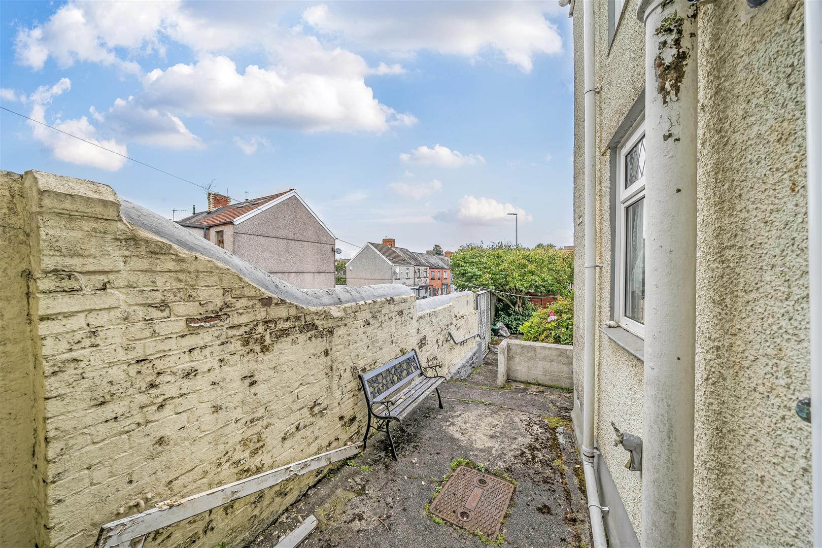 Symmons Street, Waun Wen, Swansea, SA1 6FT